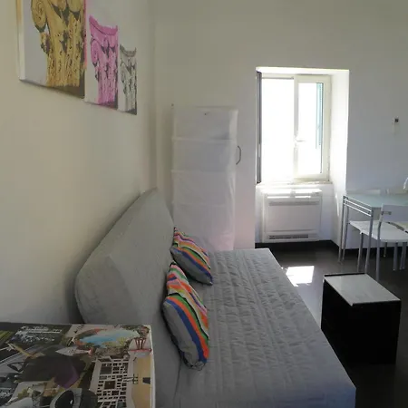 Apartment Dreaming Meta