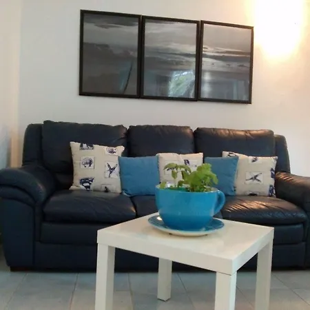 Apartment Dreaming *