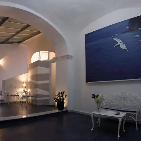 Apartment Dreaming *